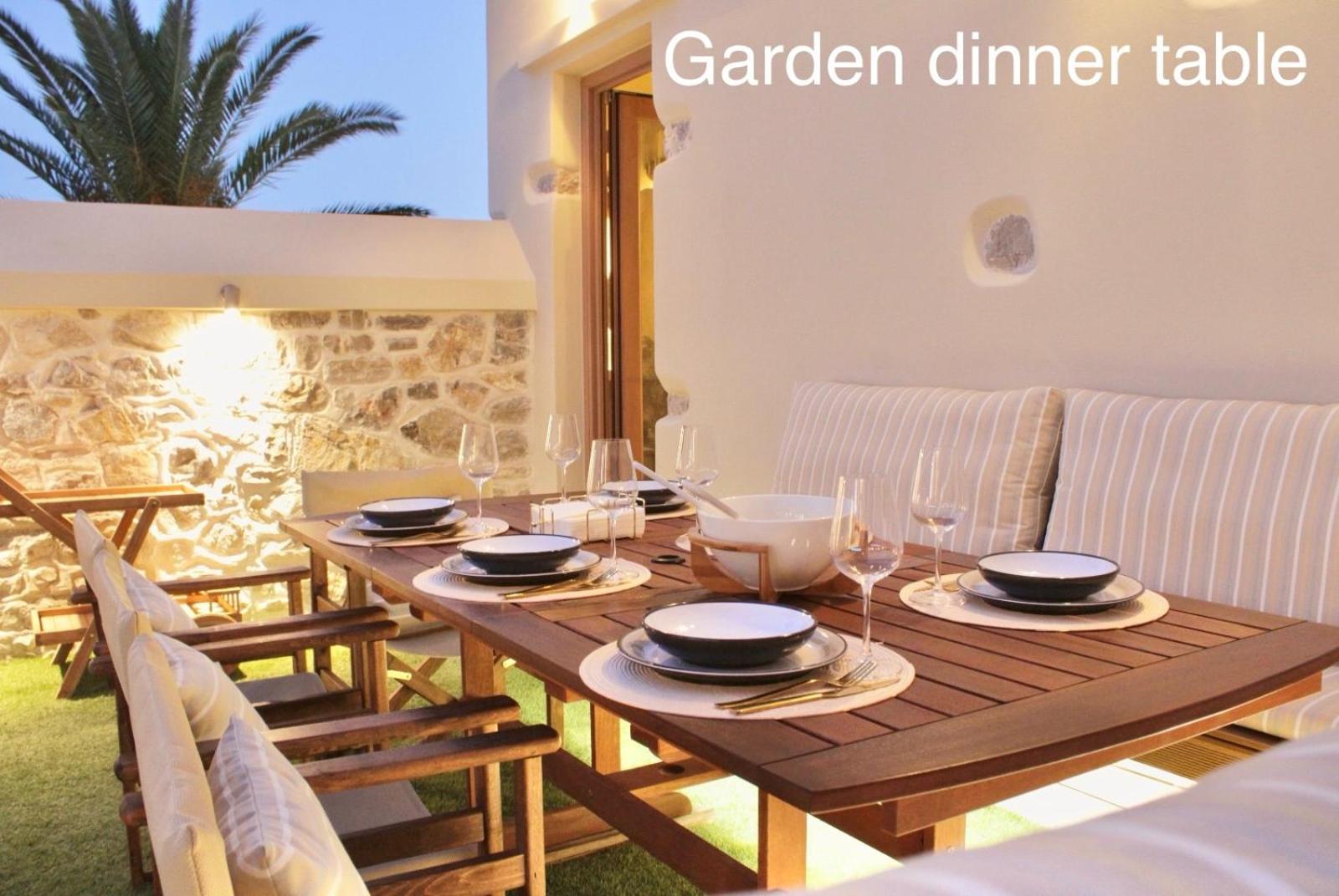 Villasonboard Rock Villa 3 Bed, 3 Bath, Jacuzzi, Seaside Ermióni Eksteriør bilde