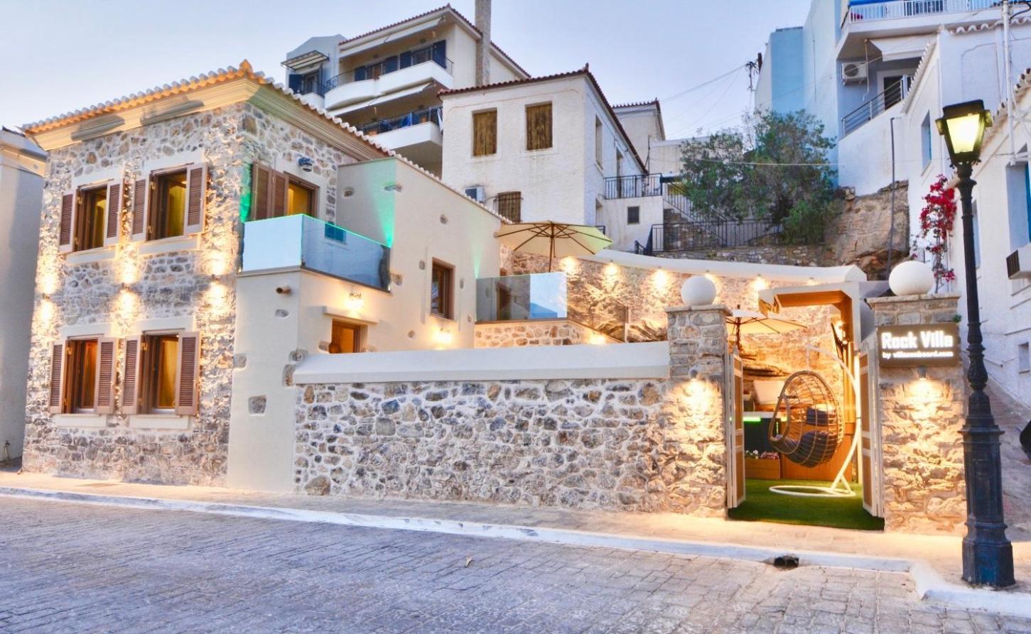 Villasonboard Rock Villa 3 Bed, 3 Bath, Jacuzzi, Seaside Ermióni Eksteriør bilde