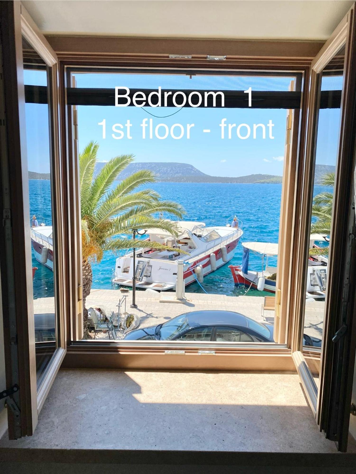 Villasonboard Rock Villa 3 Bed, 3 Bath, Jacuzzi, Seaside Ermióni Eksteriør bilde